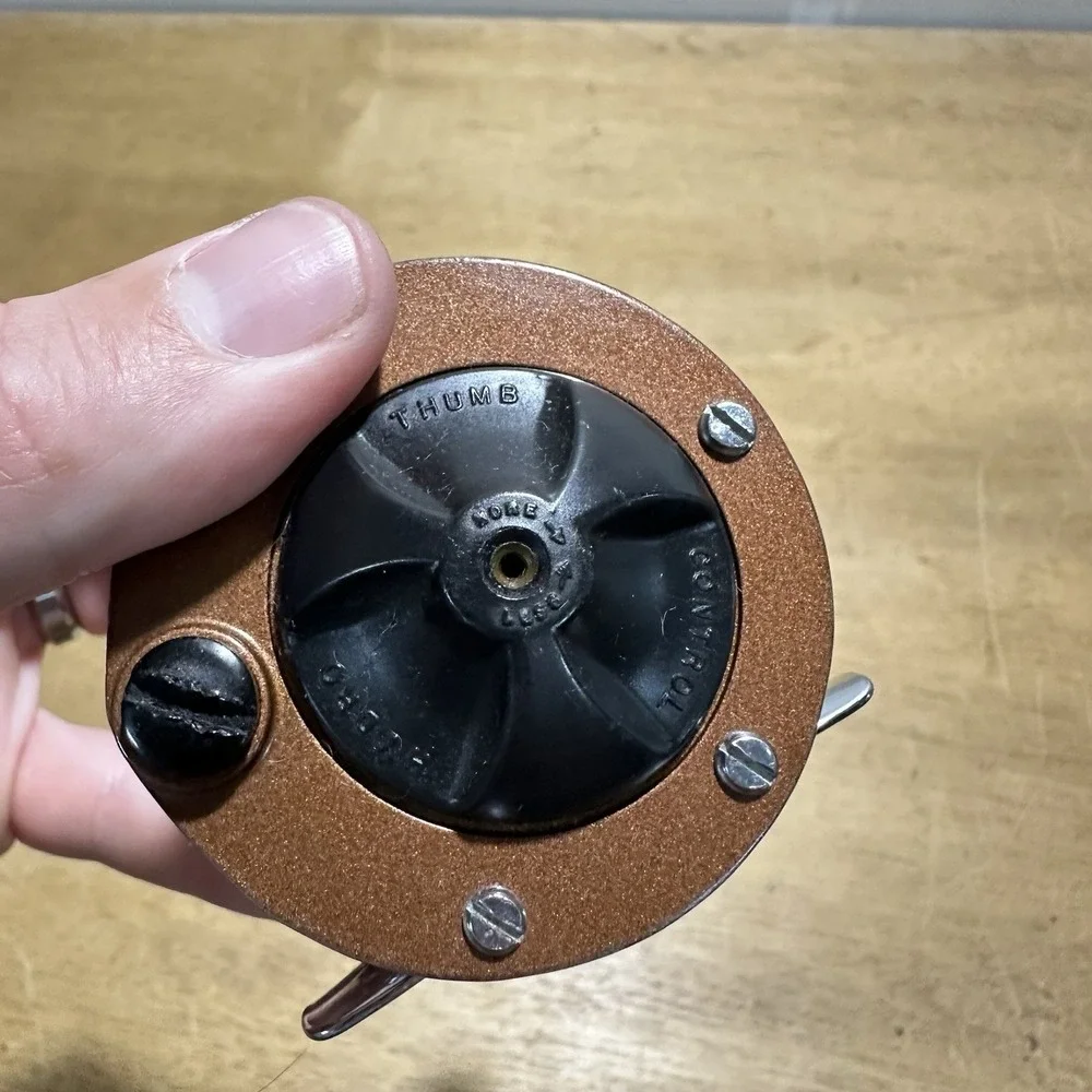 Vintage Pflueger Supreme 610B Bait Casting Fishing Reel Brown Level Wind